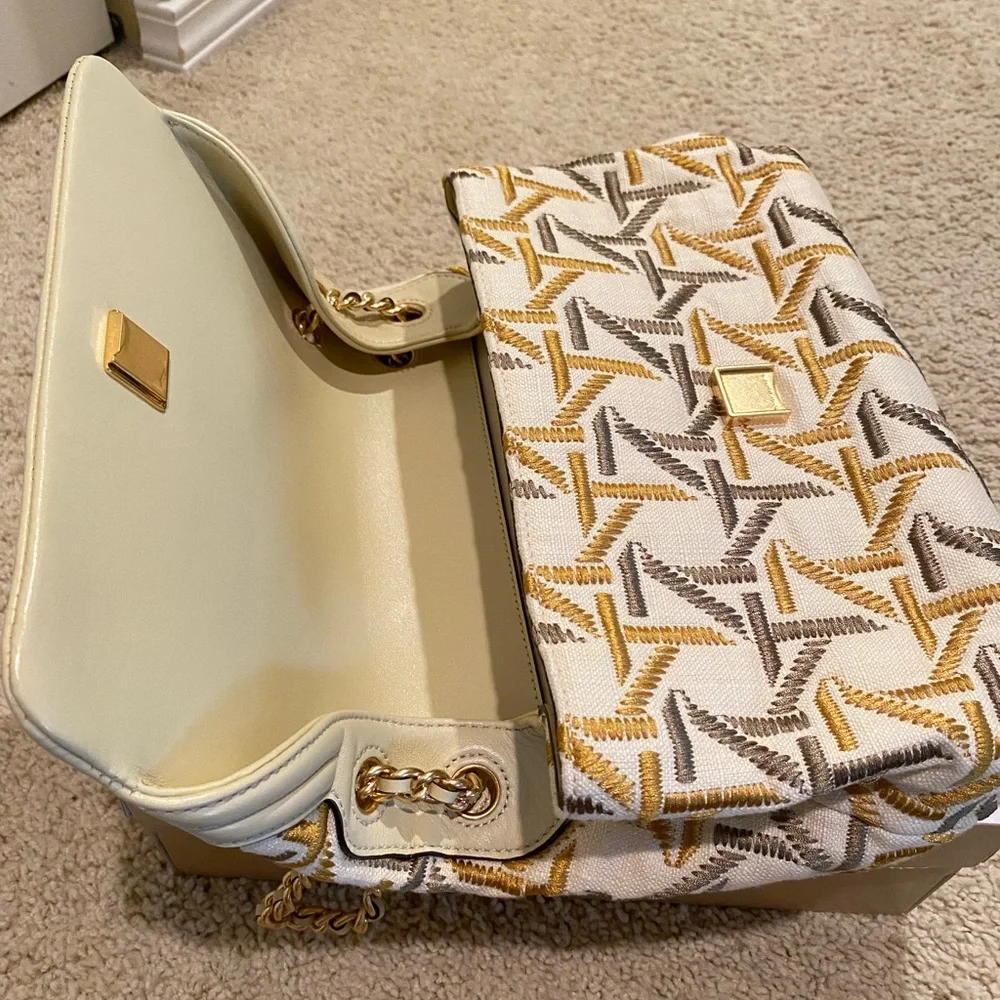 Bag - Picture 3 of 6